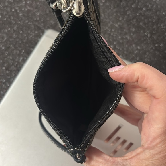 Coach wristlet - Picture 5 of 5